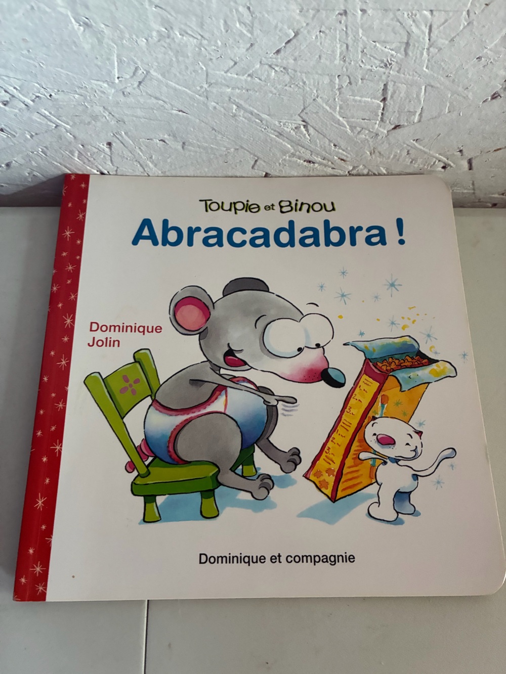 Abracadabra! Kids Story Book in Blue, Pink and Gray - Toupie et Binou
